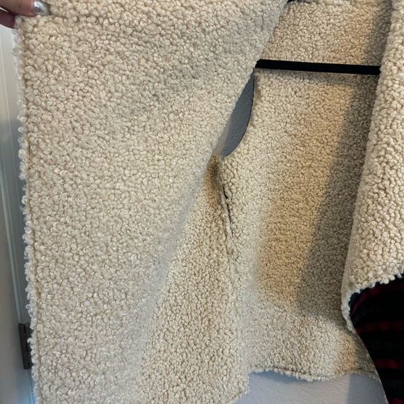 RUYI Fly Away Chambray Plaid Print Vest Faux Fur (O/S) - Picture 4 of 14